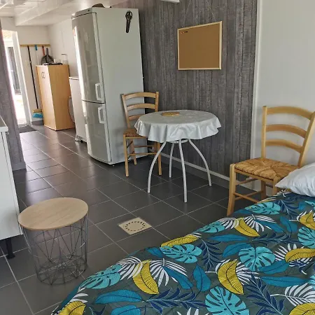 Studio indépendant à BOURGNEUF-EN-RETZ vue sur les Marais à 5 mn des plages Villeneuve-en-Retz Extérieur photo