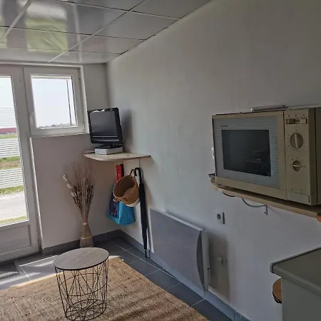 Studio indépendant à BOURGNEUF-EN-RETZ vue sur les Marais à 5 mn des plages Villeneuve-en-Retz Extérieur photo